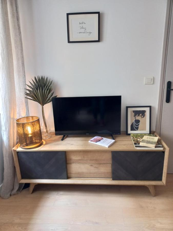 Coeur D'Uzes Apartment ภายนอก รูปภาพ